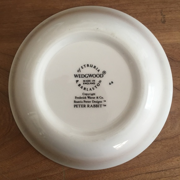 ***SOLD**** Peter Rabbit Bowl - Picture 2 of 3